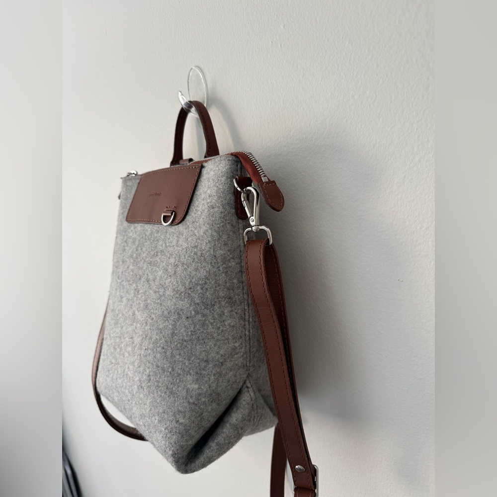 GRAF LANTZ MINI BEDFORD Merino Wool BACKPACK, Sienna leather - Picture 4 of 16